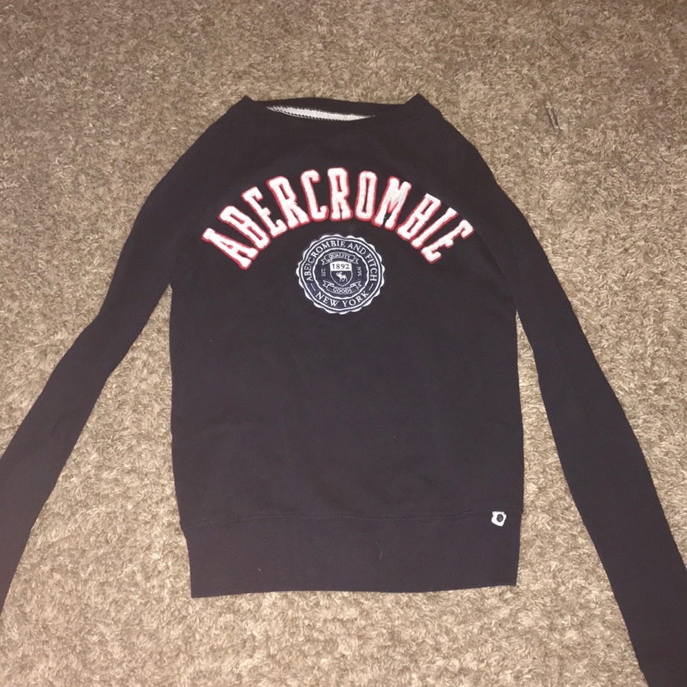 Size XS Abercrombie navy logo sweater super cute